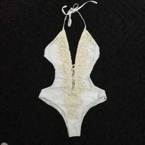One piece cutout bathing suit